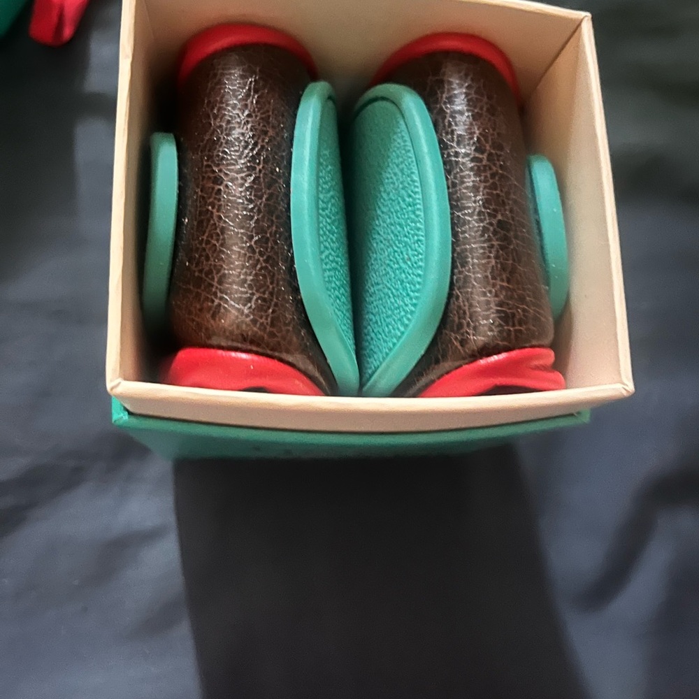 Tieks NEW Limited Edition True Love Red with box & bow. Size 7. - Picture 2 of 4